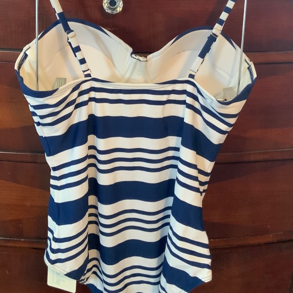 NWT Cabana Life one piece swimsuit - Picture 5 of 5